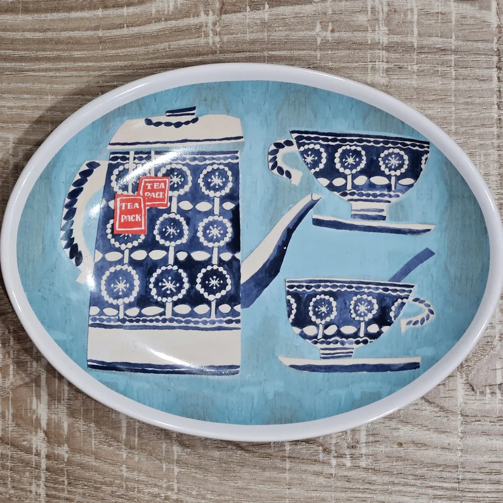 West Elm Collector's Edition Mizuki Goto Teapot Oval 8